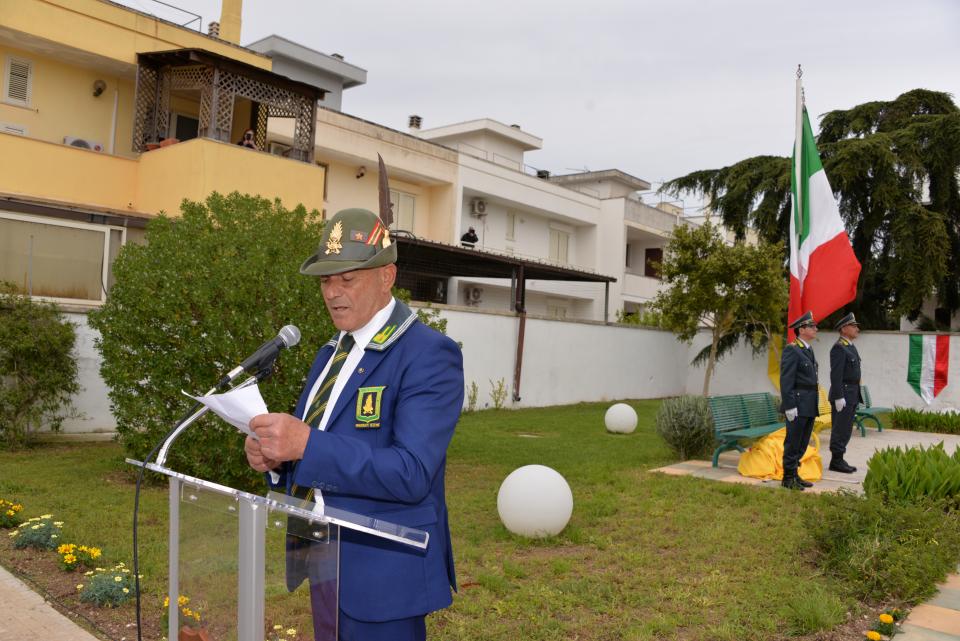 Inaugurazione del - UN GIARDINO IN GIALLOVERDE